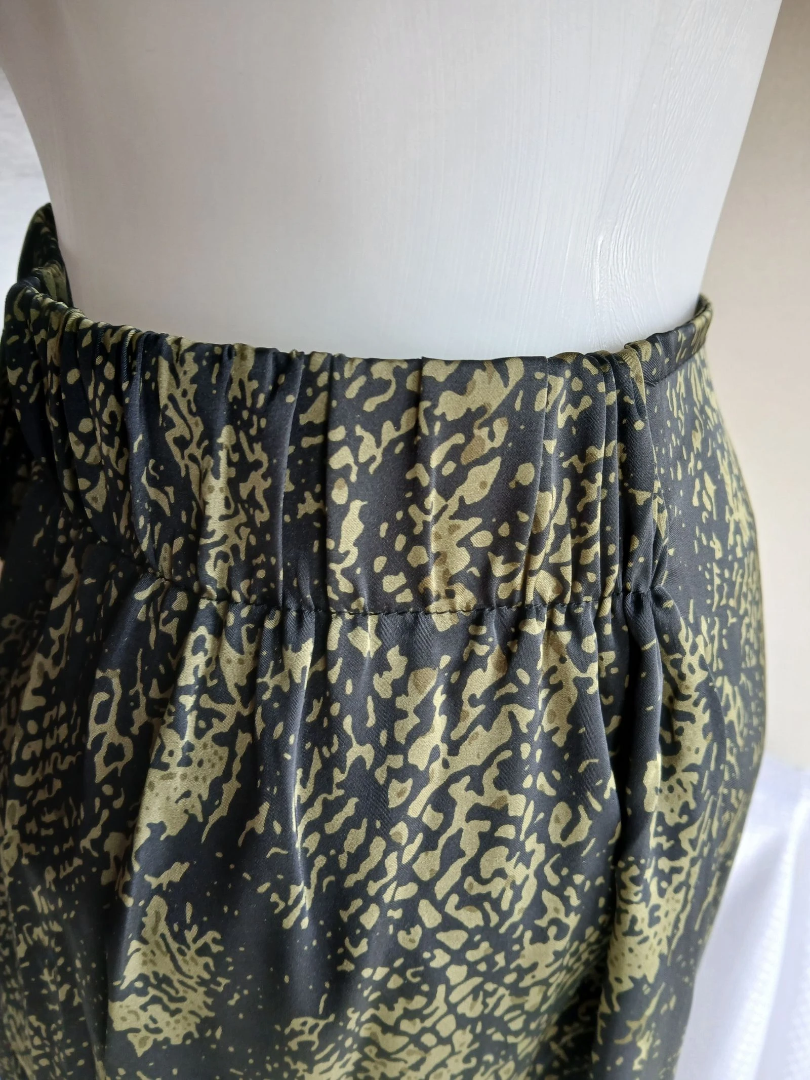 Falda con abertura La City talla 38 – photo 8